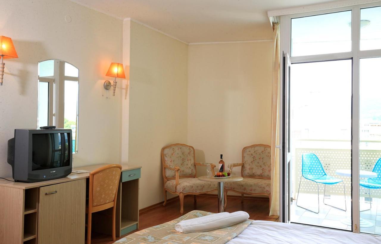 Grand Oasis Hotel Sunny Beach