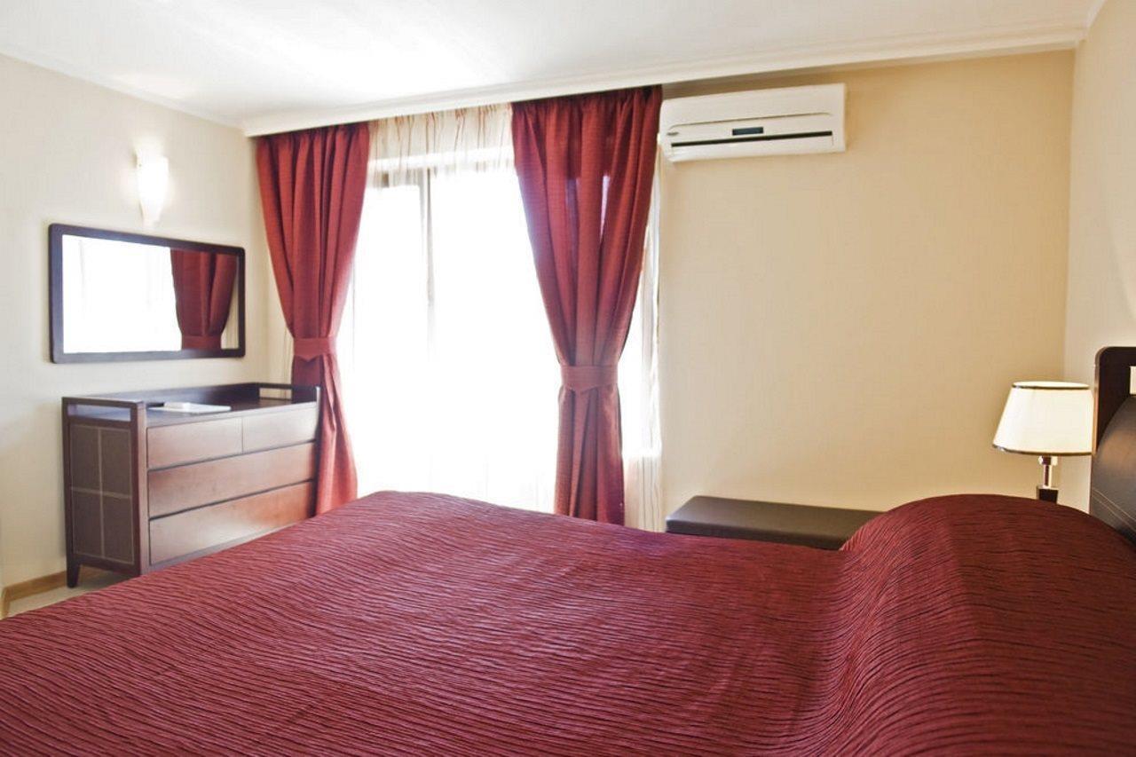 Hotel Grand Oasis 4*