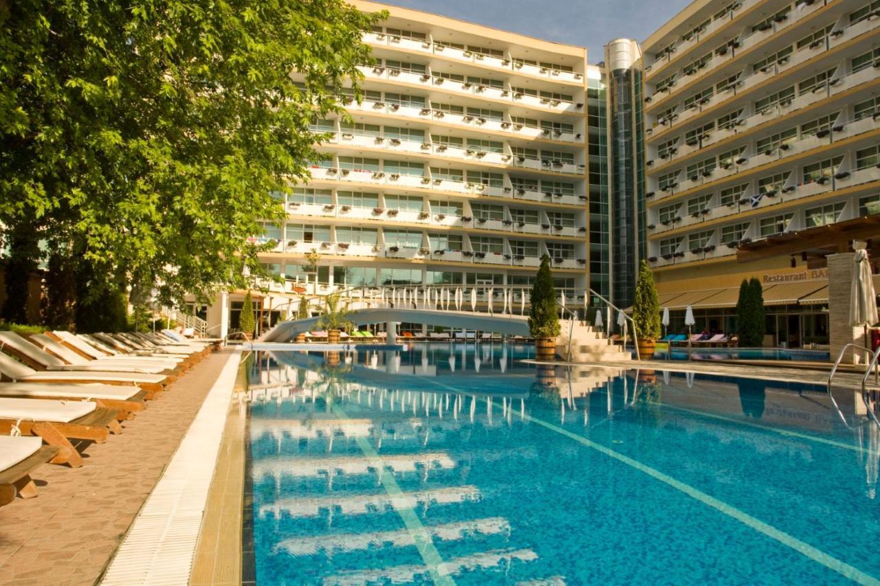Grand Oasis Hotel 4*